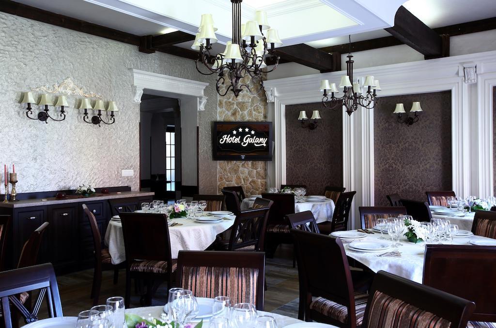 Hotel Galany Rădăuţi Extérieur photo